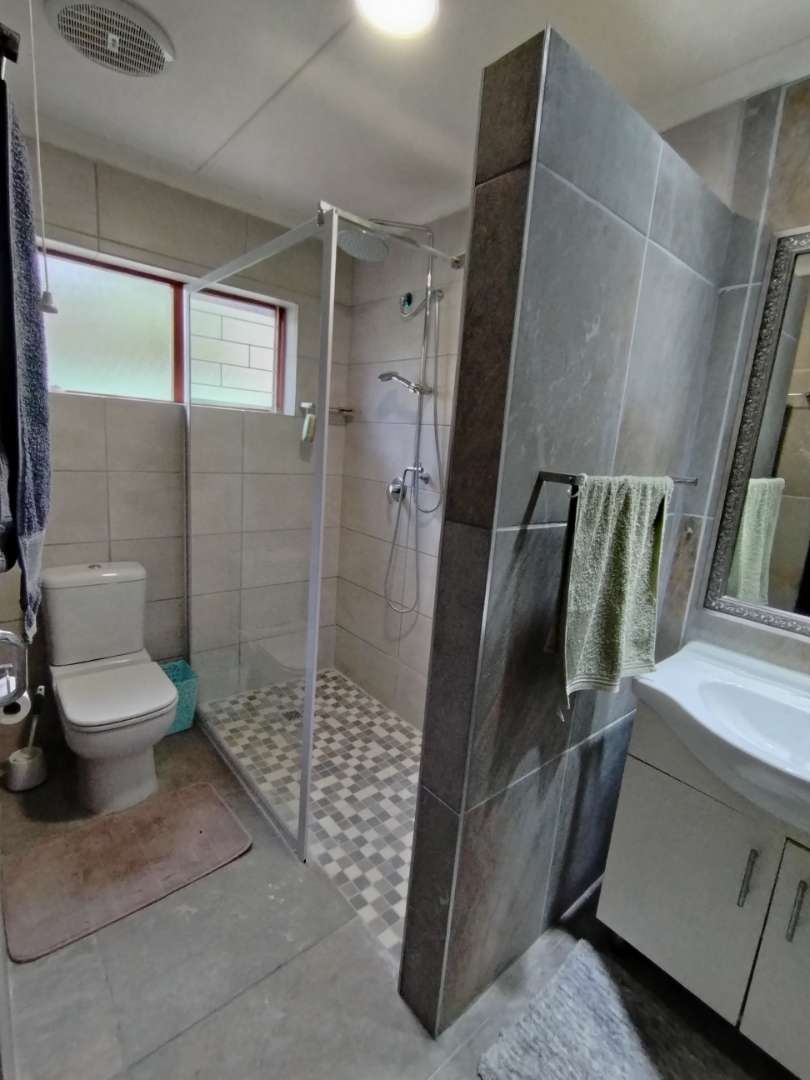 To Let 3 Bedroom Property for Rent in Stilbaai Wes Western Cape